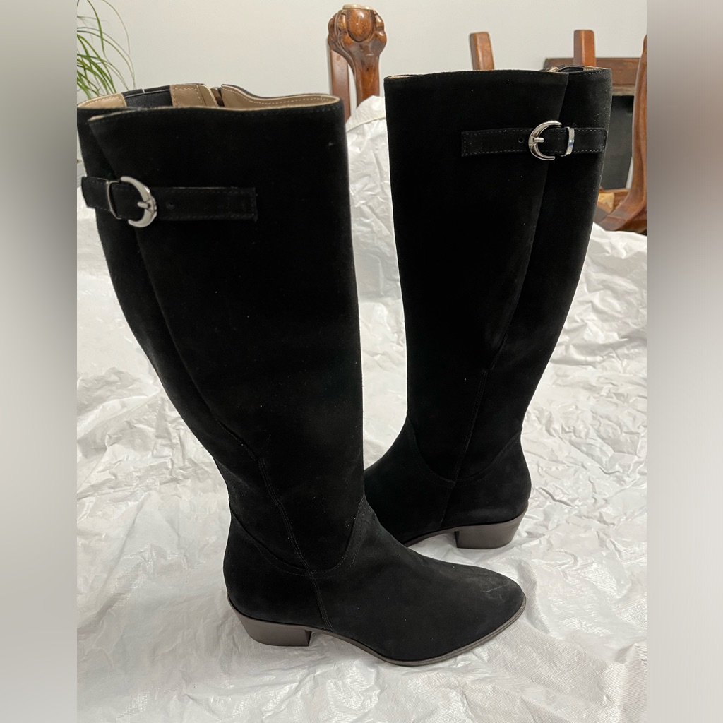 Italeau Black Suede Waterproof Boots Size 37.5. Us 7